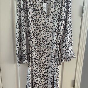 LOFT Plus Black and White Sheath Dress with Bishop Sleeves and tie